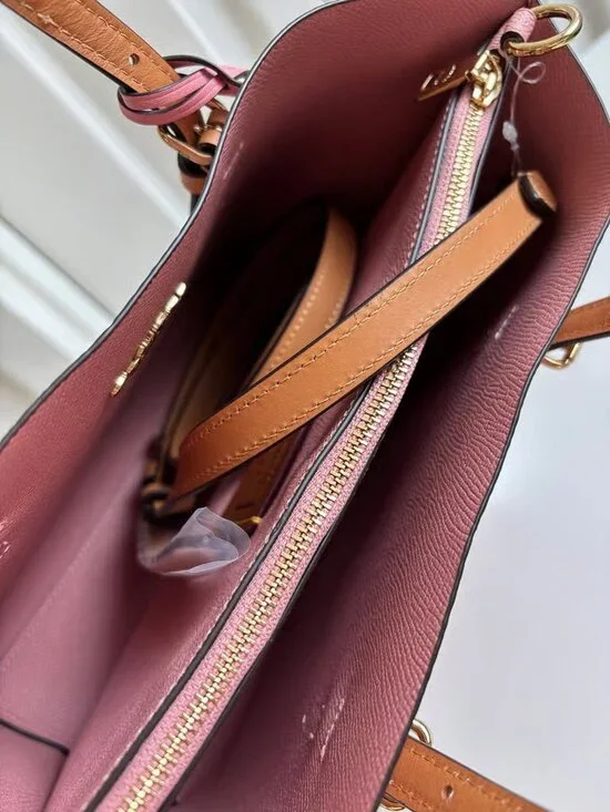 😁🌟COACH Mollie Tote Bag 25 In Signature Powder Pink NWT - Picture 5 of 7